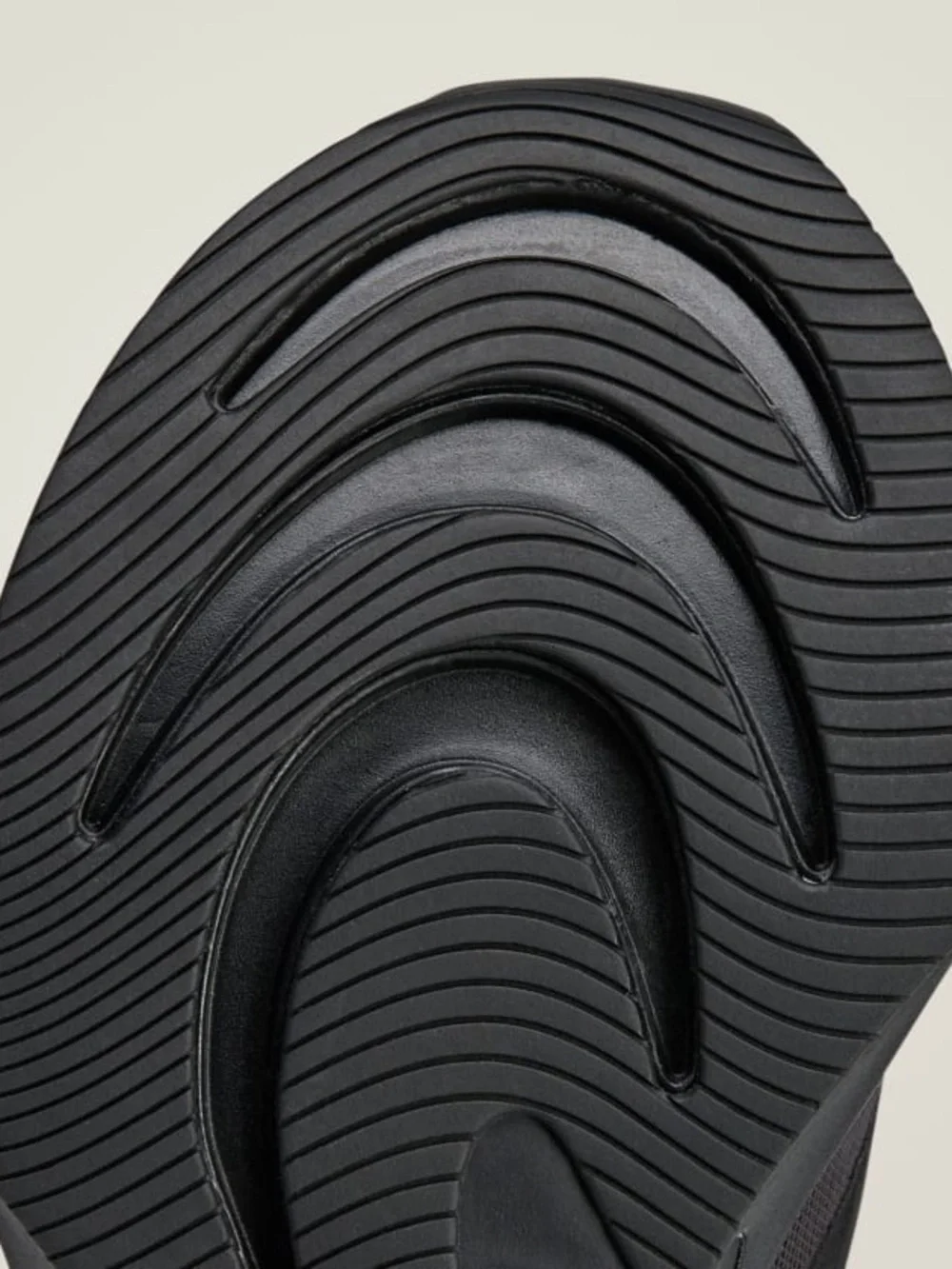 Adidas SPORTSWEAR  2000 SHOES